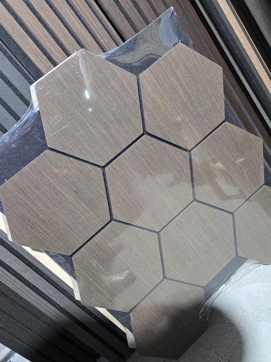 Hexa | Bruin
